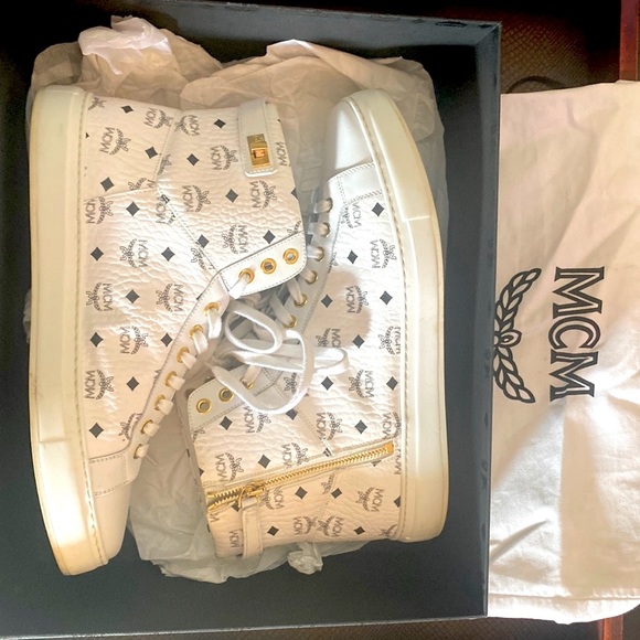 MCM Other - MEN’S MCM VISETTOS sneakers 👟